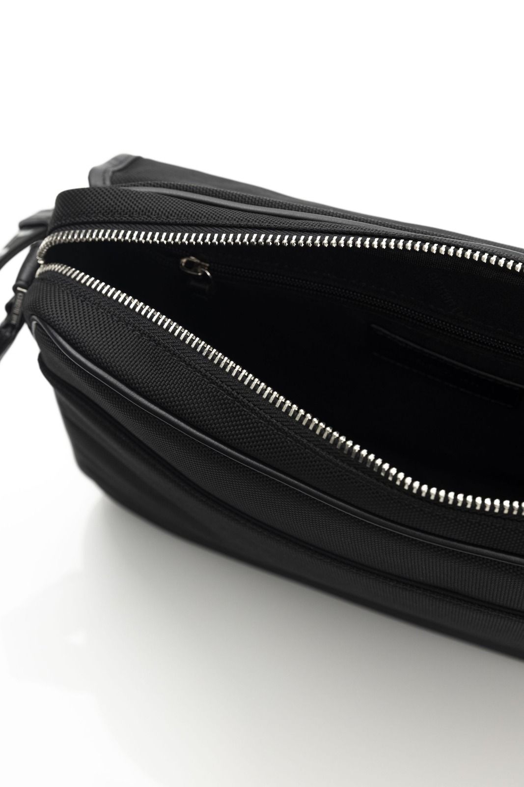 Cerruti 1881 Crossbody Bags - CEBO03844N (Black) - Image 5